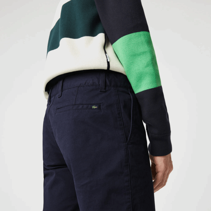 bleu marine 166 V6HV554 Hommes Lacoste short slim en gabardine stretch