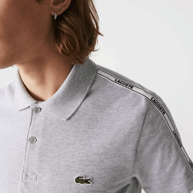 gris chiné cca V6HV923 Hommes Lacoste polo regular fit en coton stretch avec bandes griffées