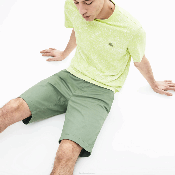 vert s86 V6HV553 Hommes Lacoste short slim en gabardine stretch